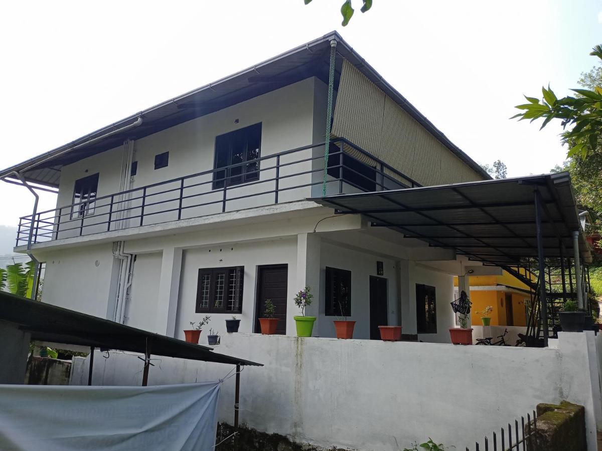 La Casa De Alexa Homestay Idukki Exterior foto